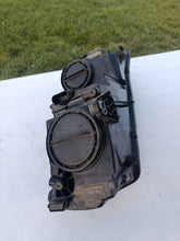 Load image into Gallery viewer, Frontscheinwerfer Skoda Octavia III 5E1941015C Links Scheinwerfer Headlight SCH3726019016zk
