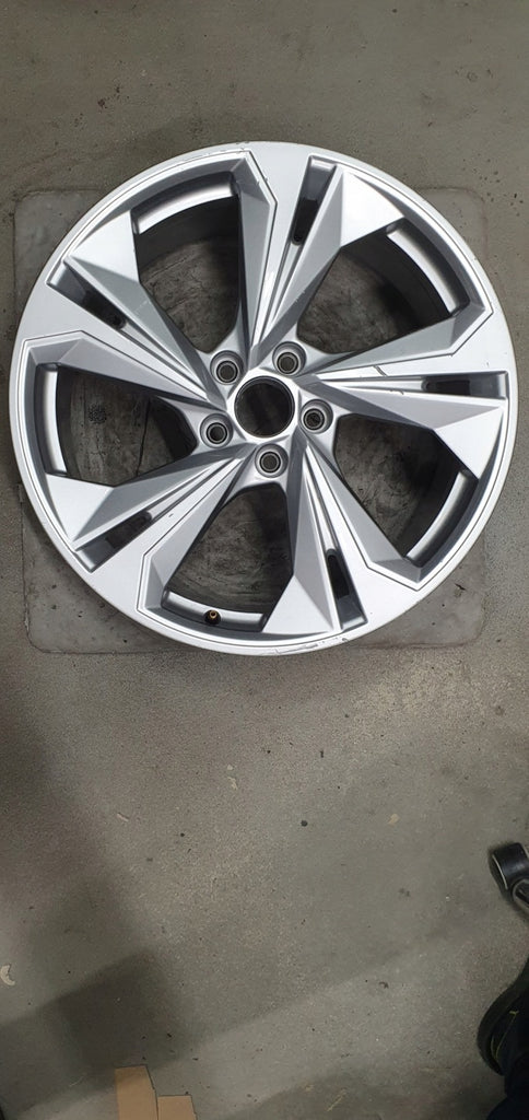 1x Alufelge 19 Zoll 8.0" 5x112 49ET Glanz 8Y0601025K Audi A3 Rim Wheel FEL2797486765td