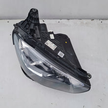 Laden Sie das Bild in den Galerie-Viewer, Frontscheinwerfer Mercedes-Benz A2139060210 Rechts Scheinwerfer Headlight