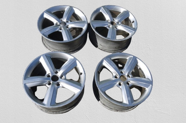 1x Alufelge 17 Zoll 7.0" 5x112 8P0601025AL Audi A4 A3 Rim Wheel