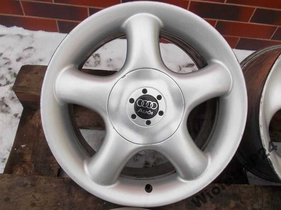 4x Alufelge 15 Zoll 7.0" 5x112 38ET Matt Silber Audi Rim Wheel