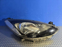 Laden Sie das Bild in den Galerie-Viewer, Frontscheinwerfer Mazda II D65151030 Rechts Scheinwerfer Headlight