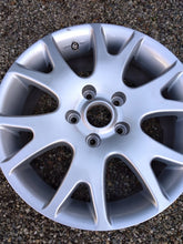 Laden Sie das Bild in den Galerie-Viewer, 1x Alufelge 17 Zoll 7.5" 5x120 BMW X5 T5 Rim Wheel FEL6684192450ef