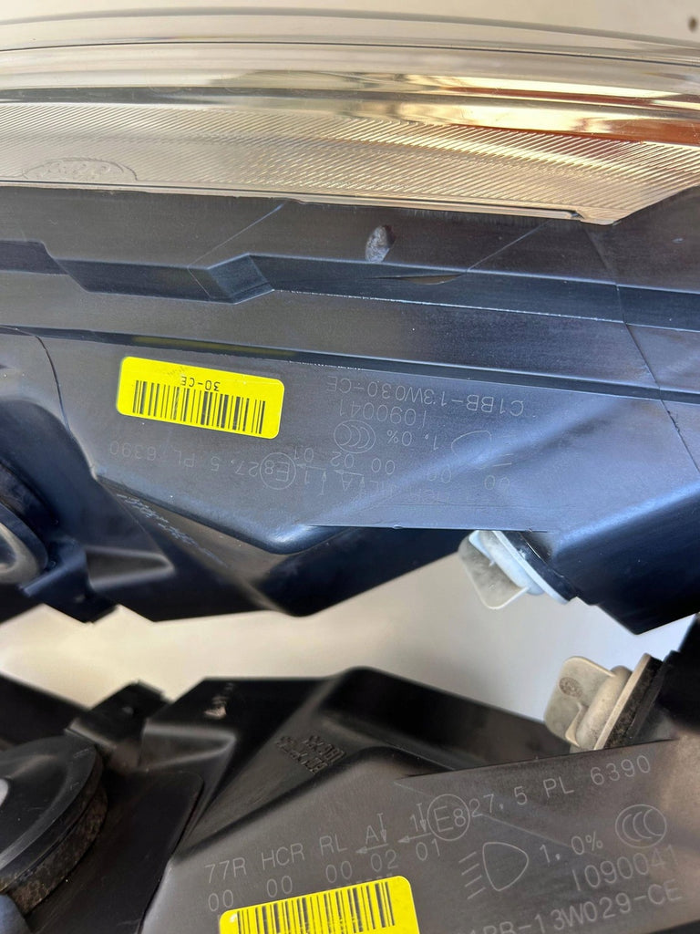 Frontscheinwerfer Ford Fiesta C1BB-13W030-CE C1BB-13W029-CE LED Ein Satz SCH4398343286cx