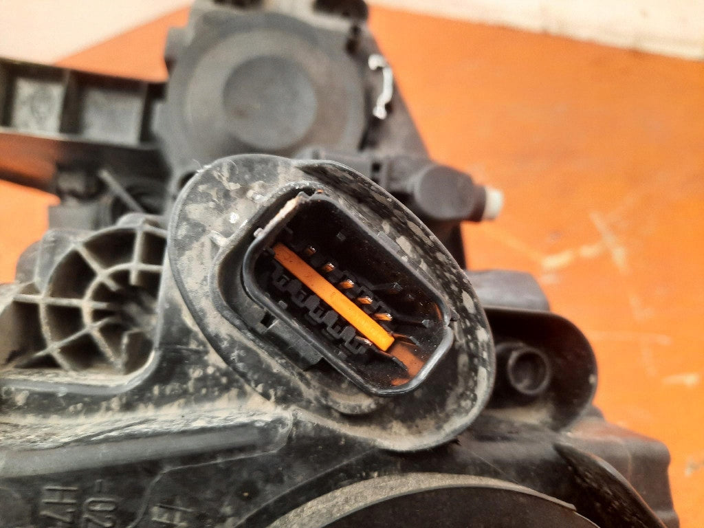Frontscheinwerfer Renault Kadjar 260104607 Rechts Scheinwerfer Headlight SCH6389047011tx