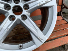 Load image into Gallery viewer, 1x Alufelge 18 Zoll 8.0&quot; 5x112 39ET Glanz Silber 80A601025BE Audi Q5 Rim Wheel