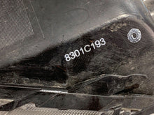 Laden Sie das Bild in den Galerie-Viewer, Frontscheinwerfer Mitsubishi Space W Mirage Star 8301C193 FALSE Headlight SCH9677647090eh