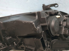 Laden Sie das Bild in den Galerie-Viewer, Frontscheinwerfer Peugeot 208 I 90067488 Links Scheinwerfer Headlight SCH7938648101vj