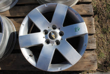 Laden Sie das Bild in den Galerie-Viewer, 1x Alufelge 17 Zoll 7.0&quot; 5x115 46ET Chevrolet Captiva Rim Wheel