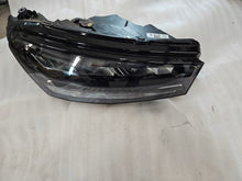 Laden Sie das Bild in den Galerie-Viewer, Frontscheinwerfer Skoda Fabia IV 6VB941016 Full LED Rechts Headlight SCH9042285450he
