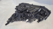 Load image into Gallery viewer, Frontscheinwerfer Toyota Yaris Cross Rechts Scheinwerfer Headlight SCH9247709482fp