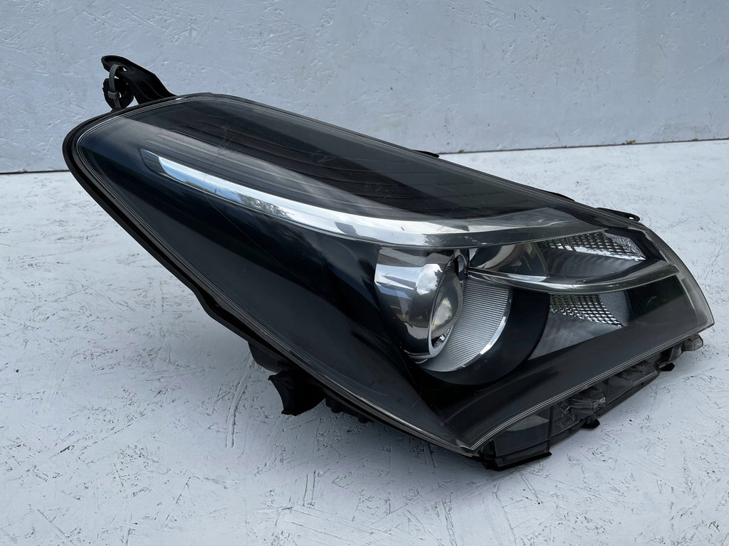 Frontscheinwerfer Toyota Yaris Rechts Scheinwerfer Headlight