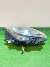 Laden Sie das Bild in den Galerie-Viewer, Frontscheinwerfer Alfa Romeo Giulietta 00505267540 Rechts Scheinwerfer Headlight SCH4501274158jt