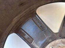 Laden Sie das Bild in den Galerie-Viewer, 1x Alufelge 17 Zoll 2K5601025D VW Caddy Iv Rim Wheel FEL9758143945iz