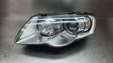 Load image into Gallery viewer, Frontscheinwerfer VW Passat 3C0941751K Bi-Xenon Links Scheinwerfer Headlight SCH1312654451ml