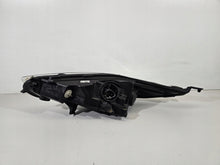 Laden Sie das Bild in den Galerie-Viewer, Frontscheinwerfer Ford Fiesta I VII 12395820935235 Rechts Scheinwerfer Headlight SCH8190909044do