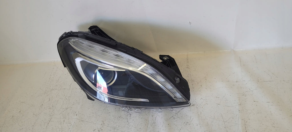 Frontscheinwerfer Mercedes-Benz W246 A2468200861 Xenon Rechts Headlight