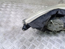 Laden Sie das Bild in den Galerie-Viewer, Frontscheinwerfer Toyota Avensis Links Scheinwerfer Headlight SCH7788496674lk