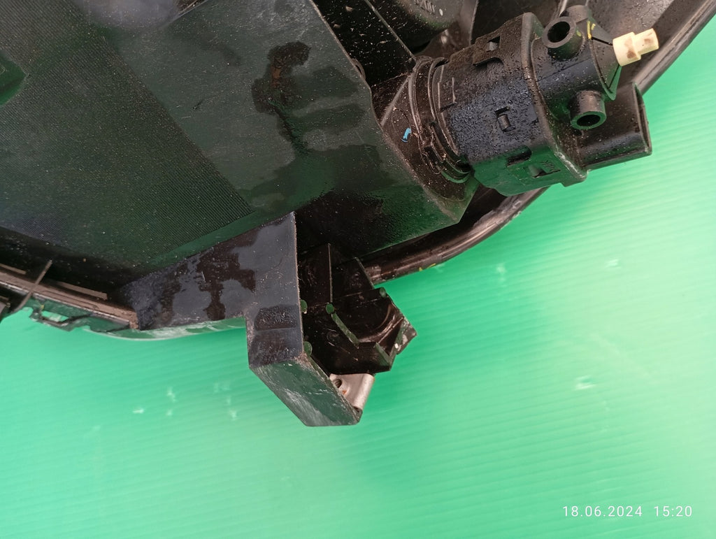 Frontscheinwerfer Mitsubishi Space Star Rechts Scheinwerfer Headlight