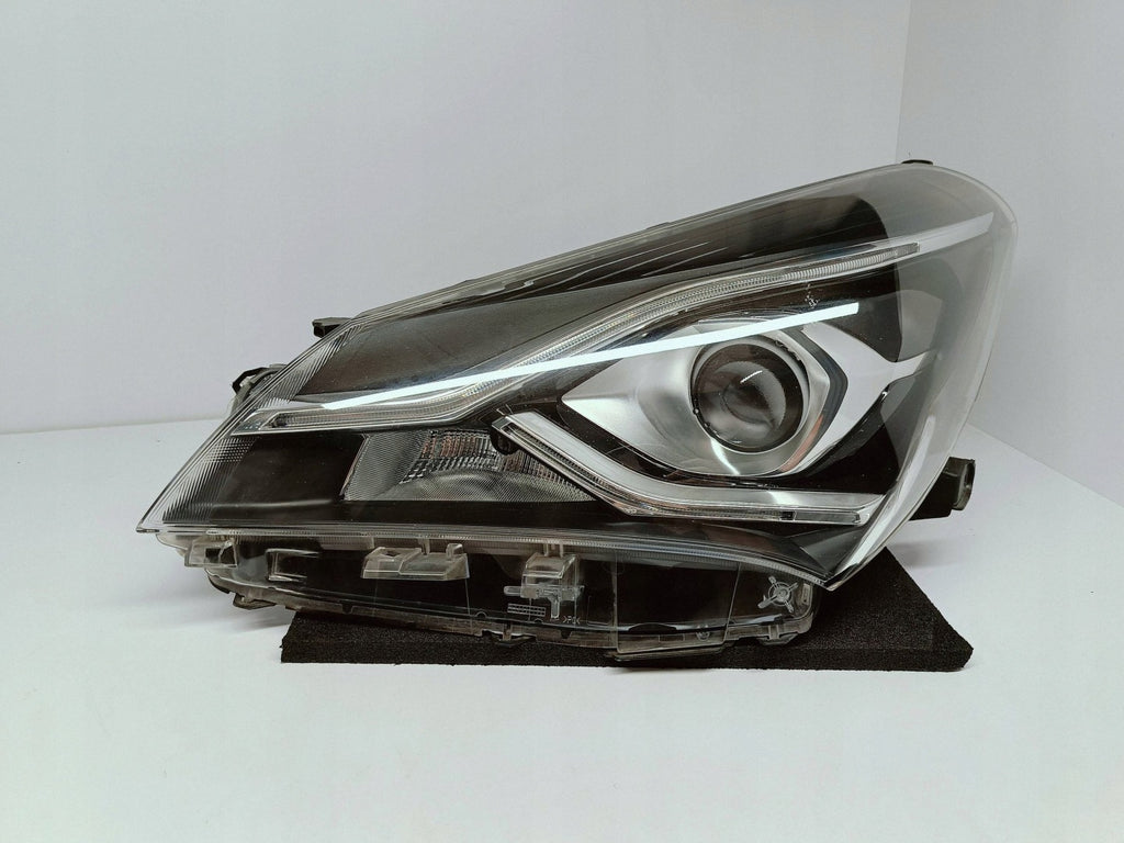 Frontscheinwerfer Toyota Yaris 0D197L1957 Links Scheinwerfer Headlight SCH2872209162fa