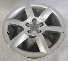 Load image into Gallery viewer, 1x Alufelge 17 Zoll 8.0&quot; 5x112 26ET Glanz Silber 8T0601025 Audi A5 Rim Wheel