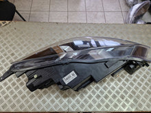 Laden Sie das Bild in den Galerie-Viewer, Frontscheinwerfer Ford Kuga III LV4B-13E017-AS L90187837 LED Links Headlight SCH1304692573bl