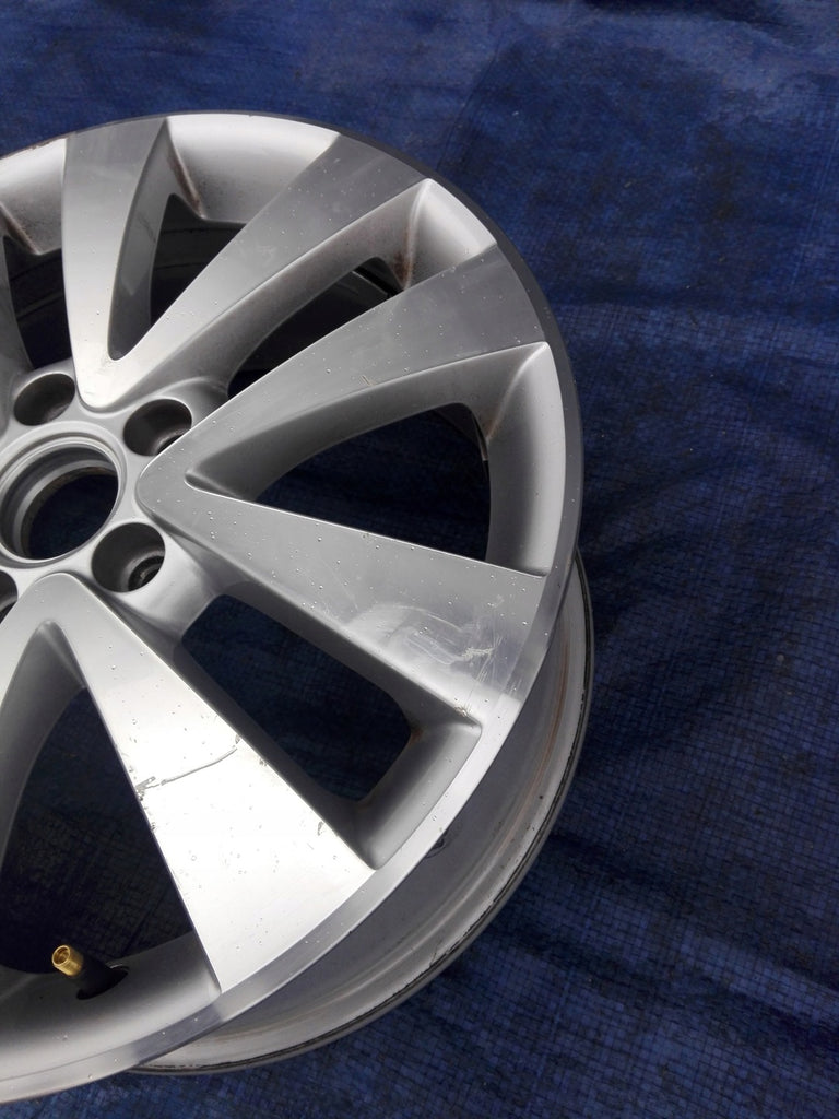 1x Alufelge 17 Zoll 7.0" 5x112 54ET 5K0601025 VW Golf Vi Rim Wheel