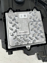 Laden Sie das Bild in den Galerie-Viewer, Frontscheinwerfer Opel 9834016880 34016680 Full LED Rechts oder Links