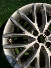 Laden Sie das Bild in den Galerie-Viewer, 1x Alufelge 16 Zoll 6.0" 4x100 49ET Glanz Silber 52910-H8200 Kia Rio Rim Wheel FEL3580056774qf