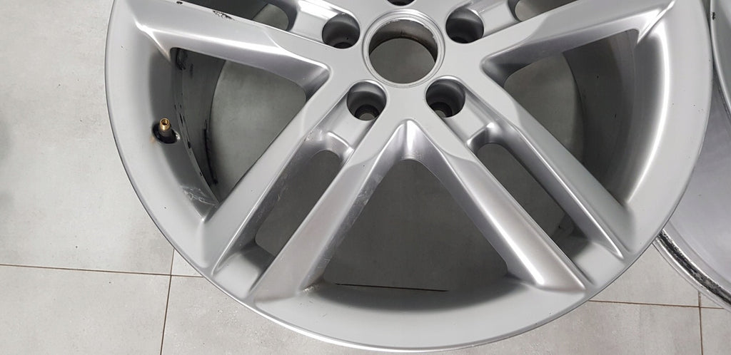 2x Alufelge 18 Zoll 8.0" 5x112 39ET Glanz Silber 4G0601025BL Audi A6 C7