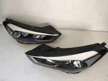 Laden Sie das Bild in den Galerie-Viewer, Frontscheinwerfer Hyundai Tucson III R00WD201RVJ Ein Satz Scheinwerfer Headlight SCH1375195906rn