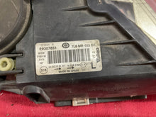 Laden Sie das Bild in den Galerie-Viewer, Frontscheinwerfer VW Touareg 7L6941015BK Xenon Links Scheinwerfer Headlight