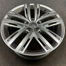 Laden Sie das Bild in den Galerie-Viewer, 4x Alufelge 19 Zoll 7.0" 5x112 43ET Glanz Silber 5NA601025N VW Tiguan Rim Wheel FEL6684127630vh
