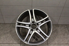 Laden Sie das Bild in den Galerie-Viewer, 1x Alufelge 18 Zoll 5x112 A2224011900 Mercedes-Benz C217 Rim Wheel FEL4793166881tx