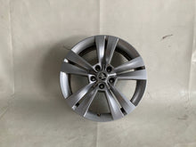 Laden Sie das Bild in den Galerie-Viewer, 1x Alufelge 18 Zoll 7.0&quot; 5x112 57A601025E Skoda Rim Wheel
