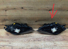 Laden Sie das Bild in den Galerie-Viewer, Frontscheinwerfer Volvo V40 31420008 Xenon Rechts Scheinwerfer Headlight SCH1598095143xt