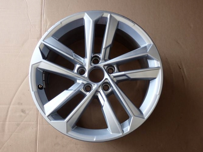 1x Alufelge 17 Zoll 8.0" 5x112 46ET Glanz Silber 8Y0601025E Audi A3 Rim Wheel