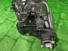 Laden Sie das Bild in den Galerie-Viewer, Frontscheinwerfer Seat Ibiza I V 6F1941015A-M-CAR LED Links Headlight SCH8950720497gd