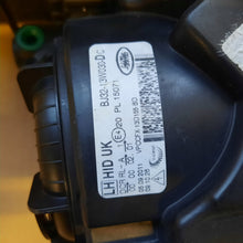 Laden Sie das Bild in den Galerie-Viewer, Frontscheinwerfer Land Rover Range I BJ32-13W030-EC Xenon Rechts oder Links SCH7967489505iy