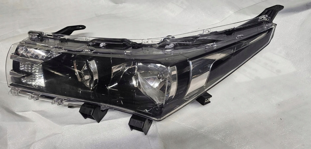 Frontscheinwerfer Toyota Corolla 81150-02E70-00 Links Scheinwerfer Headlight SCH5358868838vd