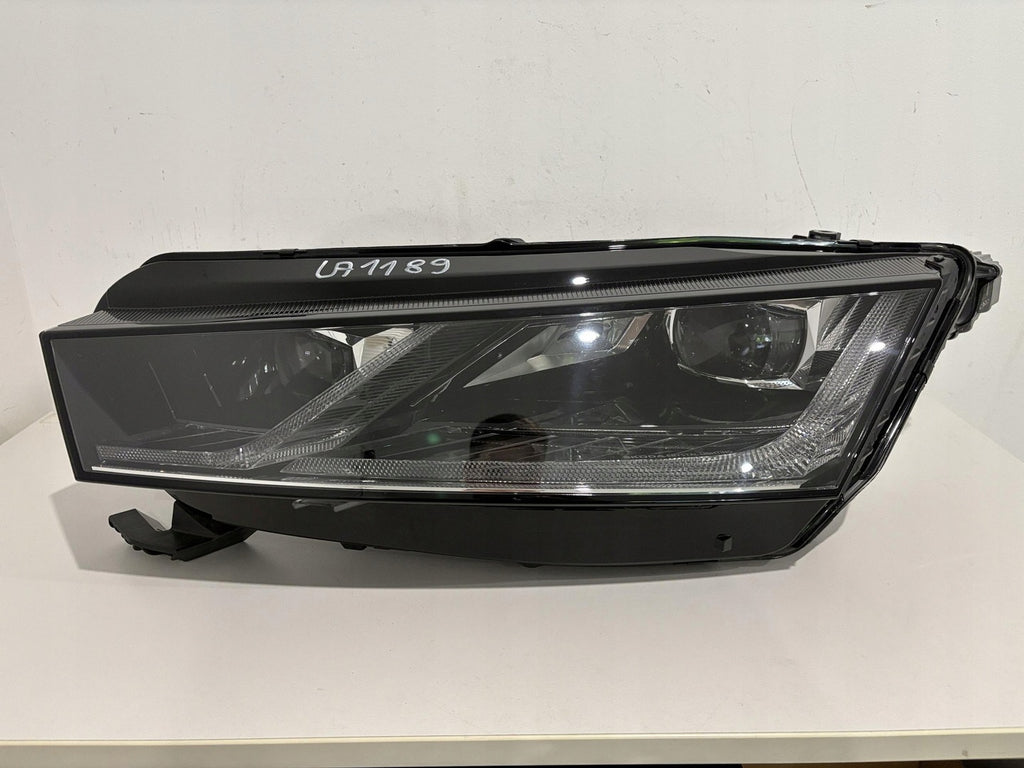 Frontscheinwerfer Skoda Octavia IV 5E4941015B LED Ein Stück (Rechts oder Links) SCH7357737334ft