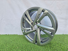 Laden Sie das Bild in den Galerie-Viewer, 1x Alufelge 17 Zoll 7.0" 5x112 45ET 2GA601025AM VW T-Roc Rim Wheel FEL9612025359qt