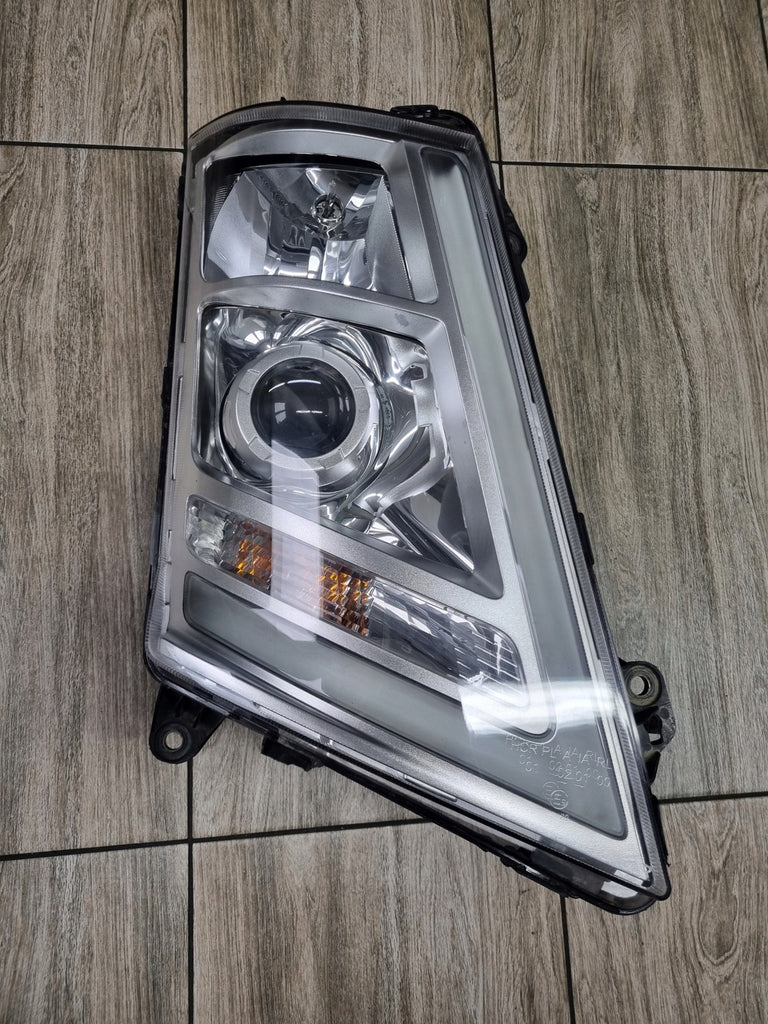 Frontscheinwerfer Volvo 21221137 Xenon Rechts Scheinwerfer Headlight SCH5025713668iy