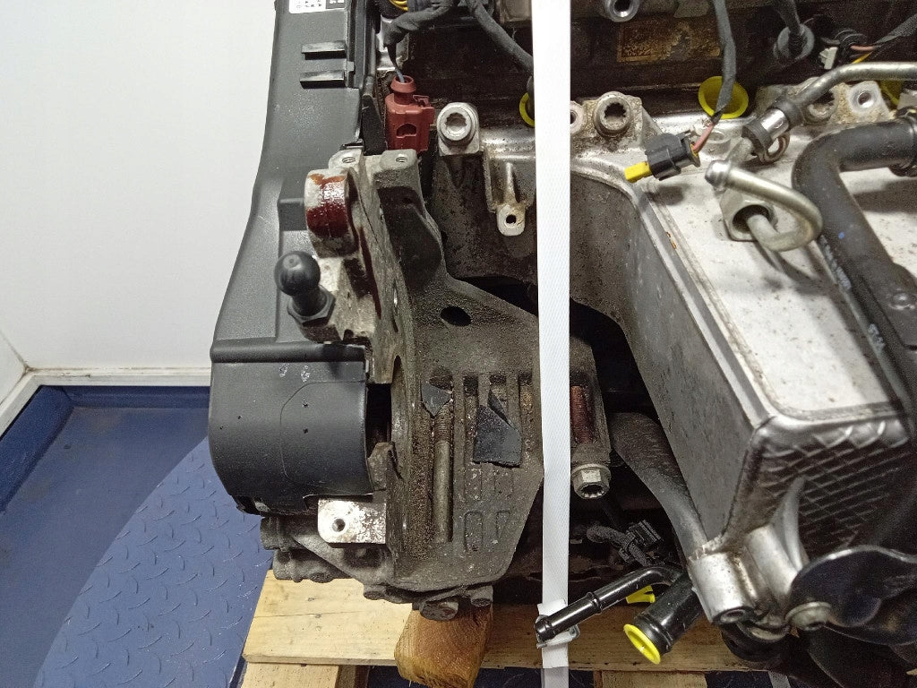 Motor VW Passat B8 DFG 2.0 TDI 150PS 2018 Diesel Engine Komplett