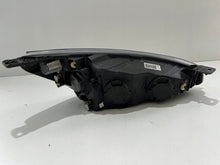 Laden Sie das Bild in den Galerie-Viewer, Frontscheinwerfer Ford Focus JX7B-13W030-CE Links Scheinwerfer Headlight SCH5735041443rc