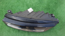 Laden Sie das Bild in den Galerie-Viewer, Frontscheinwerfer Skoda Octavia I 5E4941015 Full LED Links Headlight SCH5221208125qo