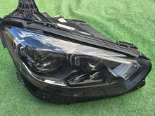 Laden Sie das Bild in den Galerie-Viewer, Frontscheinwerfer Mercedes-Benz W213 A2139068409 Full LED Rechts Headlight SCH8299257227kj