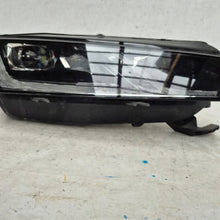 Laden Sie das Bild in den Galerie-Viewer, Frontscheinwerfer Skoda Octavia IV 5E4941016A Full LED Rechts Headlight SCH4632547207fr