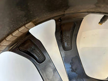 Laden Sie das Bild in den Galerie-Viewer, 1x Alufelge 18 Zoll 7.0" 5x108 47 5ET Glanz Schwarz L1TC-H1A Ford Puma Rim Wheel FEL1568745596oe