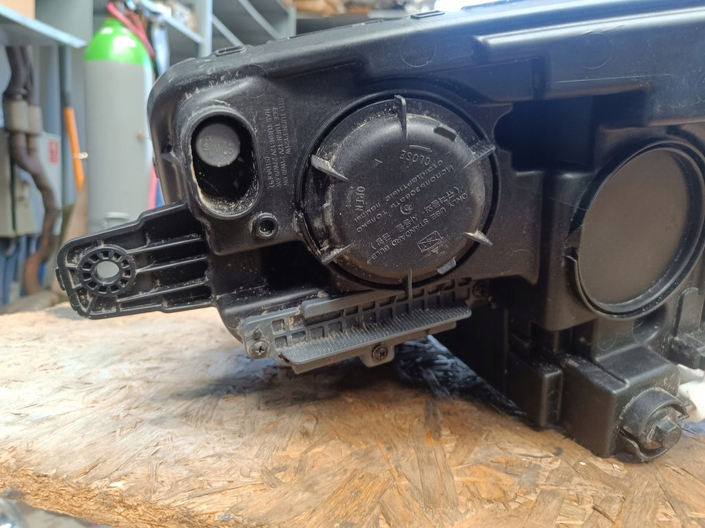 Frontscheinwerfer Hyundai Kona BE92161010 LED Links Scheinwerfer Headlight SCH8232353514bz